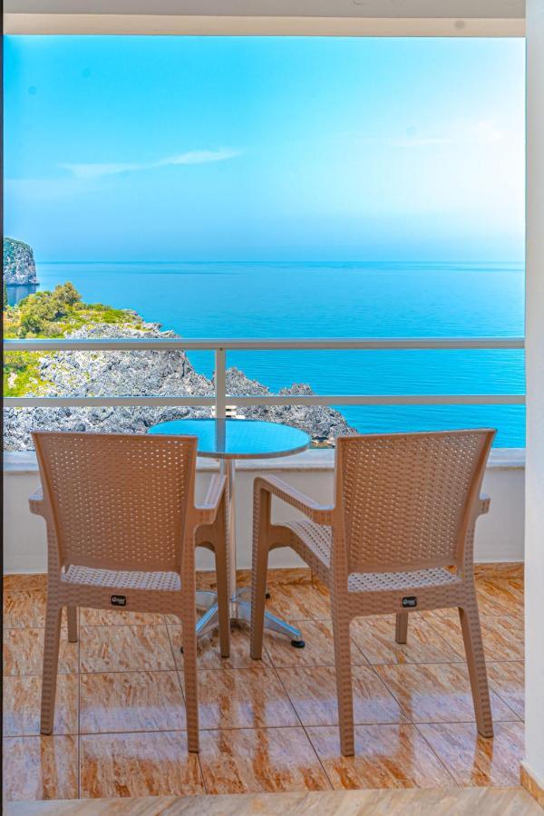 Limniónas The Life Suites מראה חיצוני תמונה