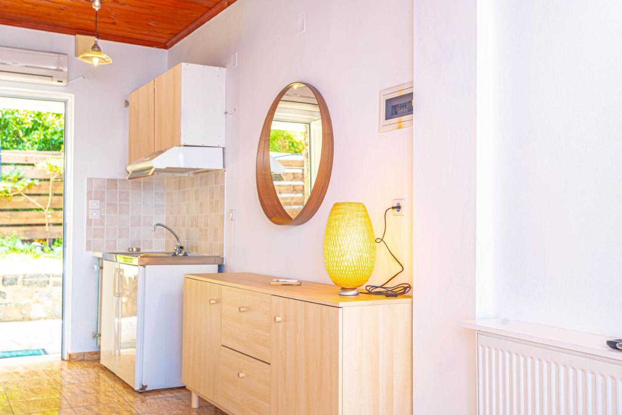 Limniónas The Life Suites מראה חיצוני תמונה