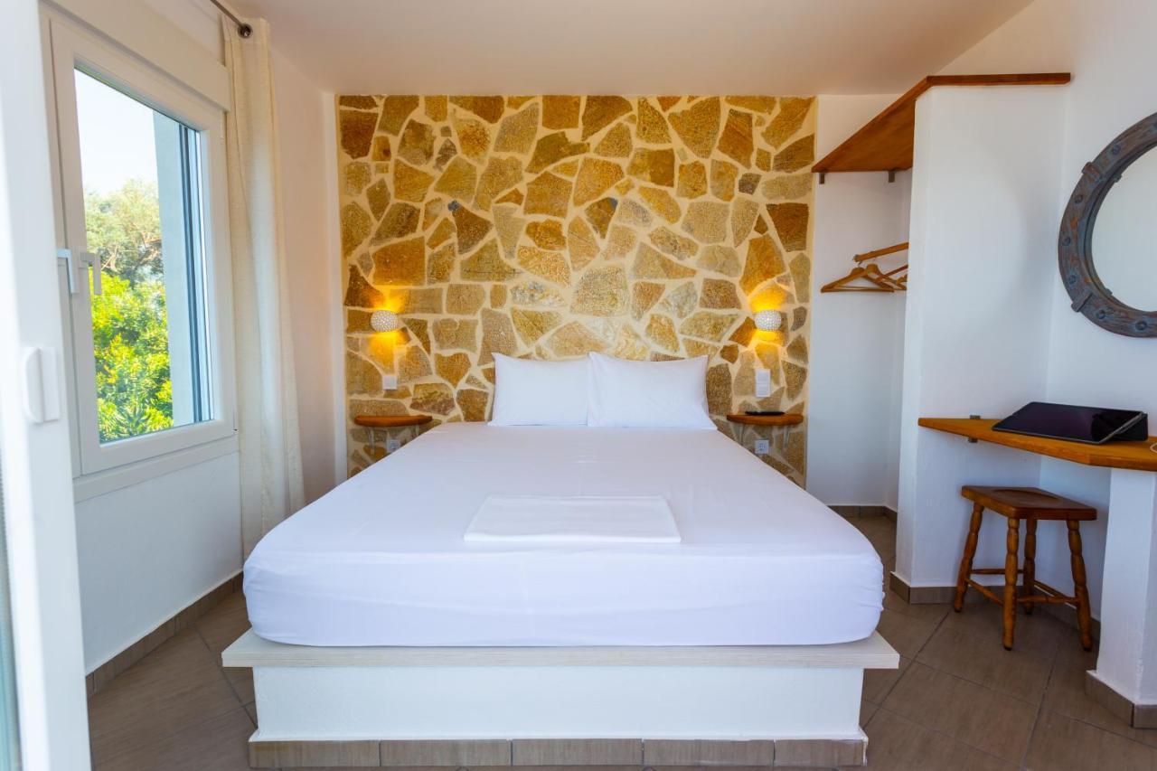Limniónas The Life Suites מראה חיצוני תמונה